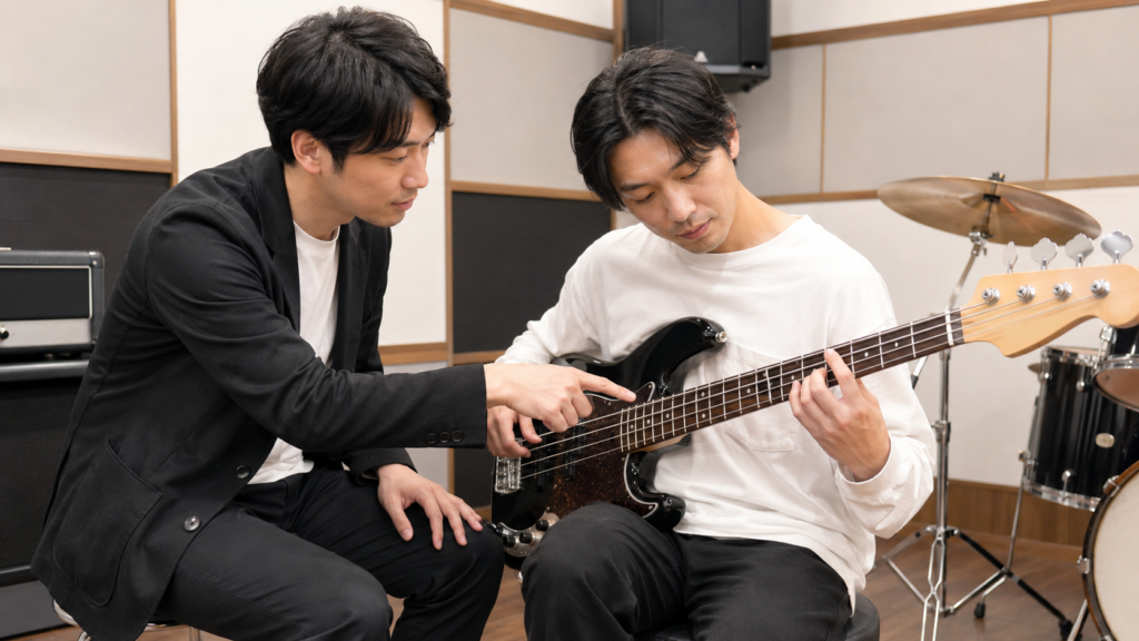 下北沢の音楽スタジオで行われる60分マンツーマンベースレッスン