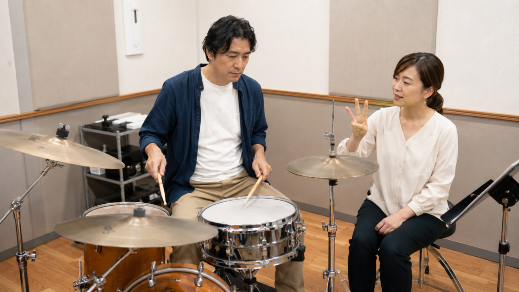 大人になって初めてドラムの基本を学ぶ初心者